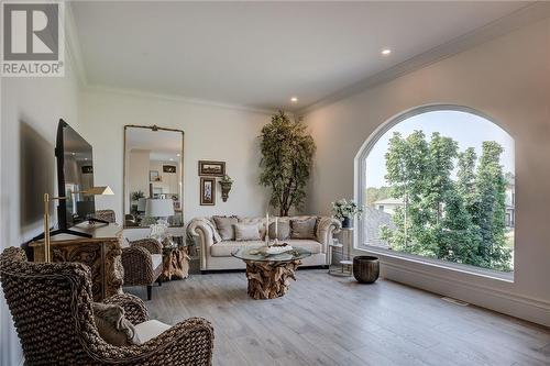 70 Hazelton Drive, Sudbury, ON - Indoor Photo Showing Living Room