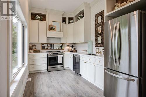 70 Hazelton Drive, Sudbury, ON - Indoor Photo Showing Kitchen