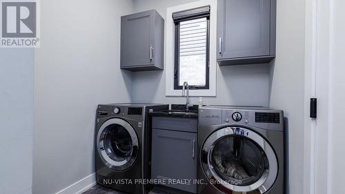 4079 Sugarmaple Crossing, London, ON - Indoor Photo Showing Laundry Room