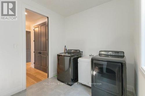 1056 Trailsway Avenue, London, ON - Indoor Photo Showing Laundry Room