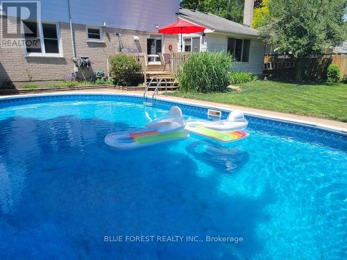 30 Butler Drive, St. Thomas, ON - Outdoor With In Ground Pool With Backyard