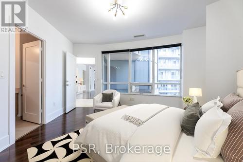 2122 - 20 Blue Jays Way, Toronto, ON - Indoor Photo Showing Bedroom