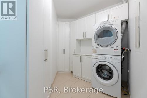 2122 - 20 Blue Jays Way, Toronto (Waterfront Communities), ON - Indoor Photo Showing Laundry Room