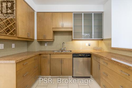 2122 - 20 Blue Jays Way, Toronto (Waterfront Communities), ON - Indoor Photo Showing Kitchen With Double Sink