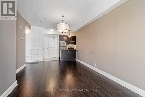 607 - 24 Woodstream Boulevard N, Vaughan (Vaughan Grove), ON - Indoor Photo Showing Other Room