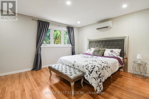 405 Maplegrove Avenue, Bradford West Gwillimbury (Bradford), ON - Indoor Photo Showing Bedroom