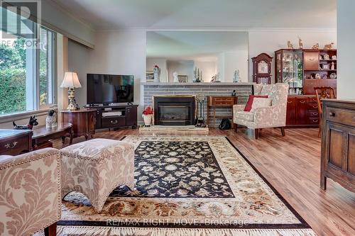 5 Dalton Crescent N, Orillia, ON - Indoor Photo Showing Living Room With Fireplace