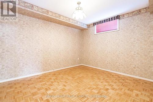 54 Kingsridge Road, Barrie (Innis-Shore), ON - Indoor Photo Showing Other Room