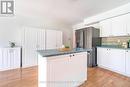 54 Kingsridge Road, Barrie (Innis-Shore), ON  - Indoor Photo Showing Kitchen 