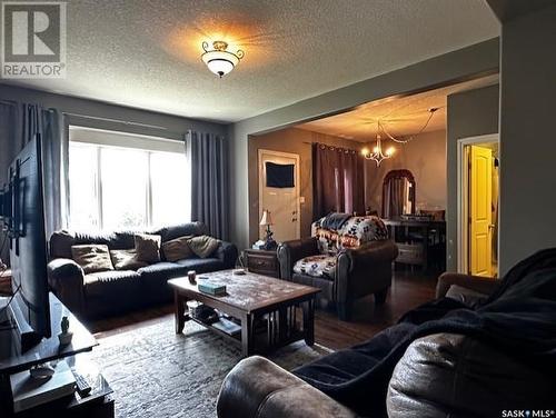 597 Scotia Street, Melville, SK - Indoor Photo Showing Living Room