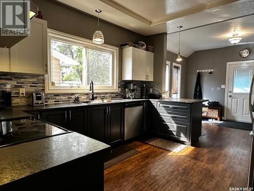 597 Scotia Street, Melville, SK - Indoor Photo Showing Kitchen