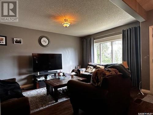 597 Scotia Street, Melville, SK - Indoor Photo Showing Living Room