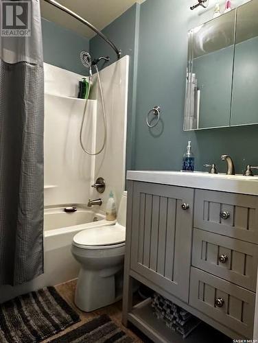 597 Scotia Street, Melville, SK - Indoor Photo Showing Bathroom