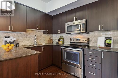 502 - 57 Macaulay Avenue, Toronto (Dovercourt-Wallace Emerson-Junction), ON - Indoor Photo Showing Kitchen With Stainless Steel Kitchen With Double Sink With Upgraded Kitchen