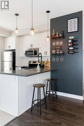 1 - 5030 Corporate Drive, Burlington, ON - Indoor Photo Showing Kitchen