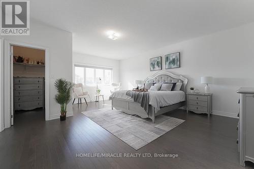 32 Dotchson Avenue, Caledon, ON - Indoor Photo Showing Bedroom