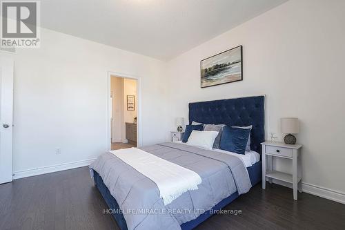 32 Dotchson Avenue, Caledon, ON - Indoor Photo Showing Bedroom