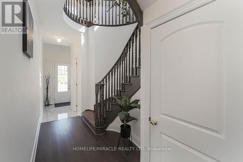 32 Dotchson Avenue, Caledon, ON - Indoor Photo Showing Other Room