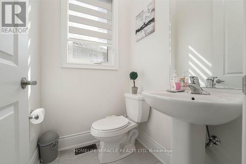 32 Dotchson Avenue, Caledon, ON - Indoor Photo Showing Bathroom