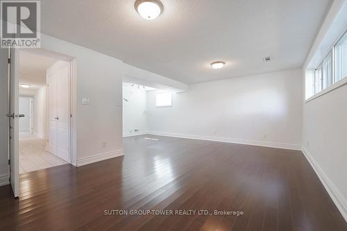 225 Park Lawn Road, Toronto (Stonegate-Queensway), ON - Indoor Photo Showing Other Room