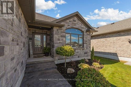 240 Krotz Street W, North Perth (32 - Listowel), ON - Outdoor