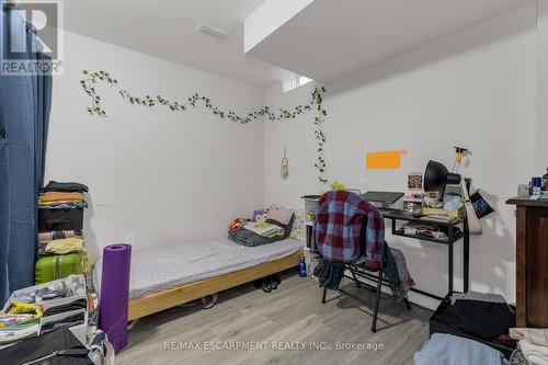 6 Durham Way, Niagara-On-The-Lake, ON - Indoor Photo Showing Bedroom