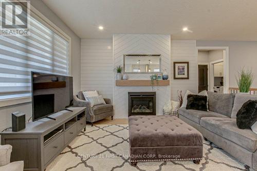 4103 Campbell Street N, London, ON - Indoor Photo Showing Living Room With Fireplace