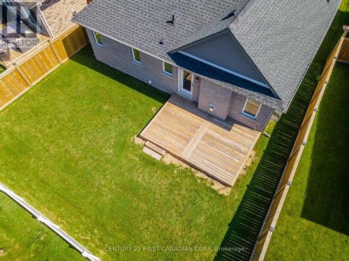 35 Lowrie Crescent, Tillsonburg, ON - Outdoor