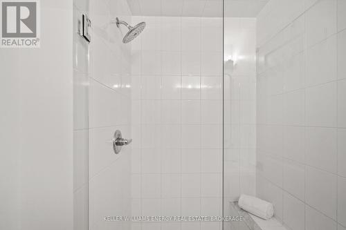 302 - 2550 Castlegate Crossing, Pickering (Duffin Heights), ON - Indoor Photo Showing Bathroom