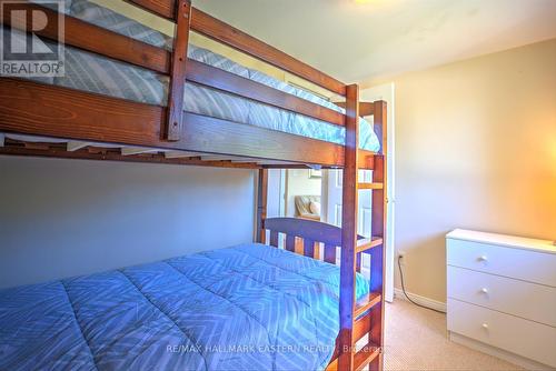 165 Pitt'S Cove Road, Kawartha Lakes (Dunsford), ON - Indoor Photo Showing Bedroom