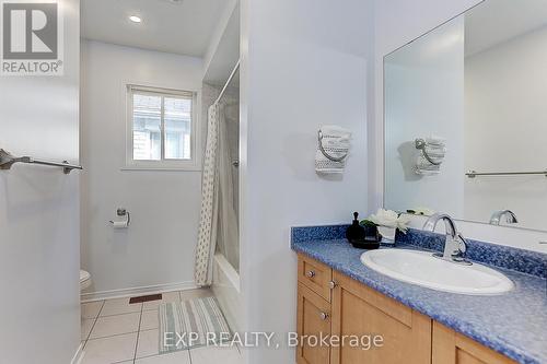 2044 Wilson Street, Innisfil (Alcona), ON - Indoor Photo Showing Bathroom