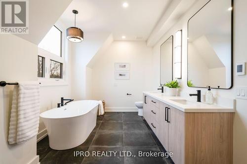 303 Wychwood Avenue, Toronto (Humewood-Cedarvale), ON - Indoor Photo Showing Bathroom