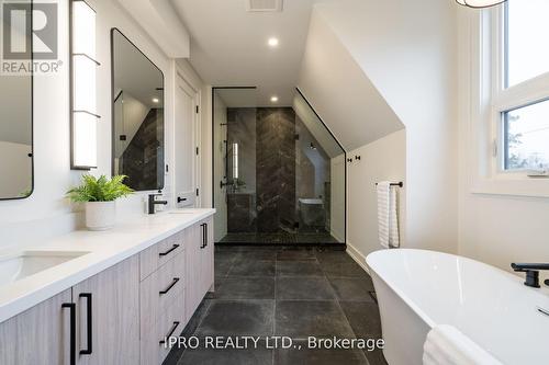 303 Wychwood Avenue, Toronto (Humewood-Cedarvale), ON - Indoor Photo Showing Bathroom