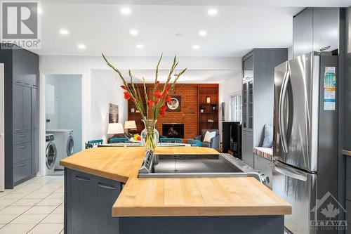 2329 Virginia Drive, Ottawa, ON - Indoor Photo Showing Kitchen