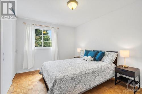 2329 Virginia Drive, Ottawa, ON - Indoor Photo Showing Bedroom