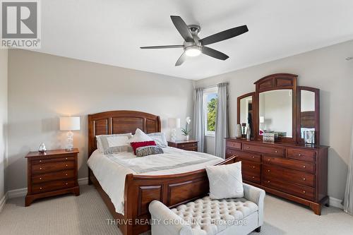 1423 Howlett Circle, London, ON - Indoor Photo Showing Bedroom