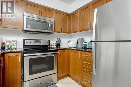 22 - 2500 Post Road, Oakville (Uptown Core), ON - Indoor Photo Showing Kitchen