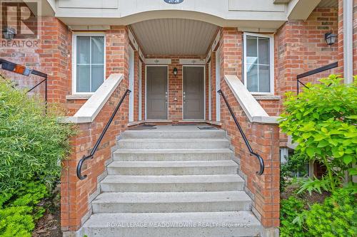 22 - 2500 Post Road, Oakville (Uptown Core), ON - Outdoor