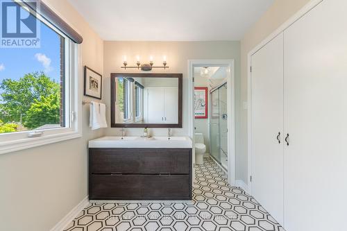 1370 Lancaster Drive, Oakville (Iroquois Ridge South), ON - Indoor Photo Showing Bathroom