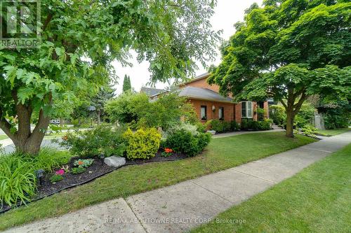 1125 Grandeur Crescent, Oakville (Iroquois Ridge North), ON - Outdoor