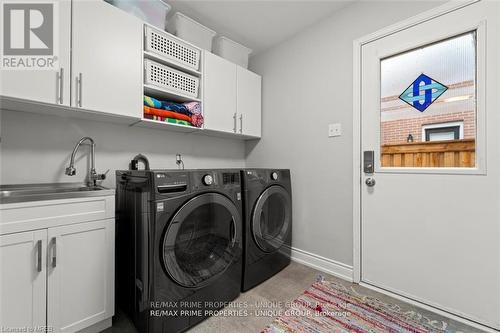 293 Mississaga Street, Oakville (Bronte West), ON - Indoor Photo Showing Laundry Room