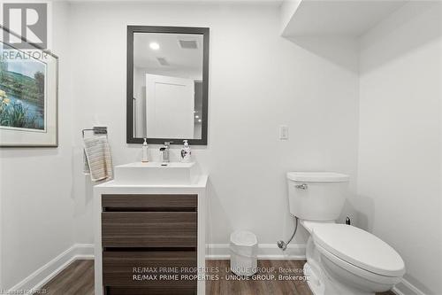 293 Mississaga Street, Oakville (Bronte West), ON - Indoor Photo Showing Bathroom