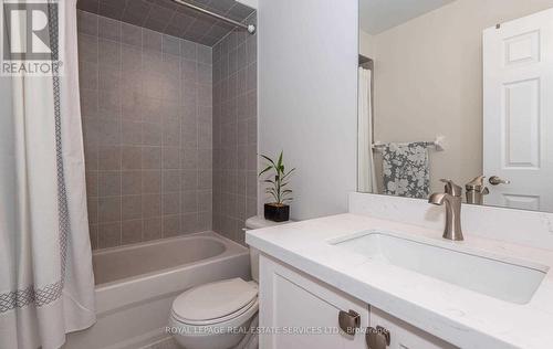 22 - 2435 Greenwich Drive, Oakville (West Oak Trails), ON - Indoor Photo Showing Bathroom