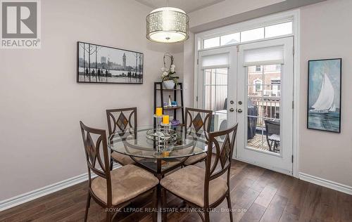 22 - 2435 Greenwich Drive, Oakville, ON - Indoor Photo Showing Dining Room