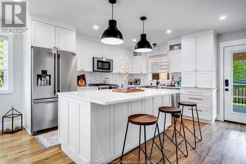 84 Foster Street, Wheatley, ON - Indoor Photo Showing Kitchen With Upgraded Kitchen