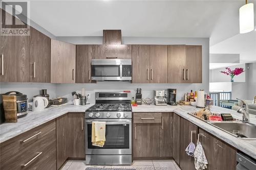 11502 Palmetto Street, Windsor, ON - Indoor Photo Showing Kitchen