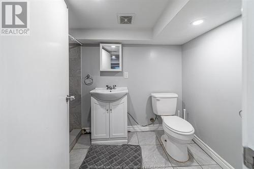 1542 Church, Windsor, ON - Indoor Photo Showing Bathroom