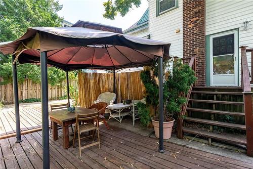 4629 Ellis Street, Niagara Falls, ON - Outdoor With Deck Patio Veranda With Exterior