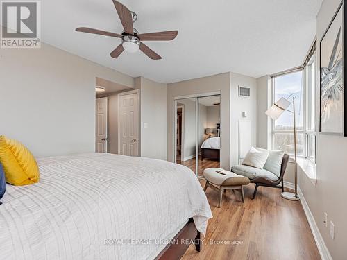 720 - 1700 Eglinton Avenue E, Toronto (Victoria Village), ON - Indoor Photo Showing Bedroom