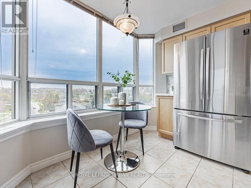 720 - 1700 Eglinton Avenue E, Toronto, ON - Indoor Photo Showing Dining Room